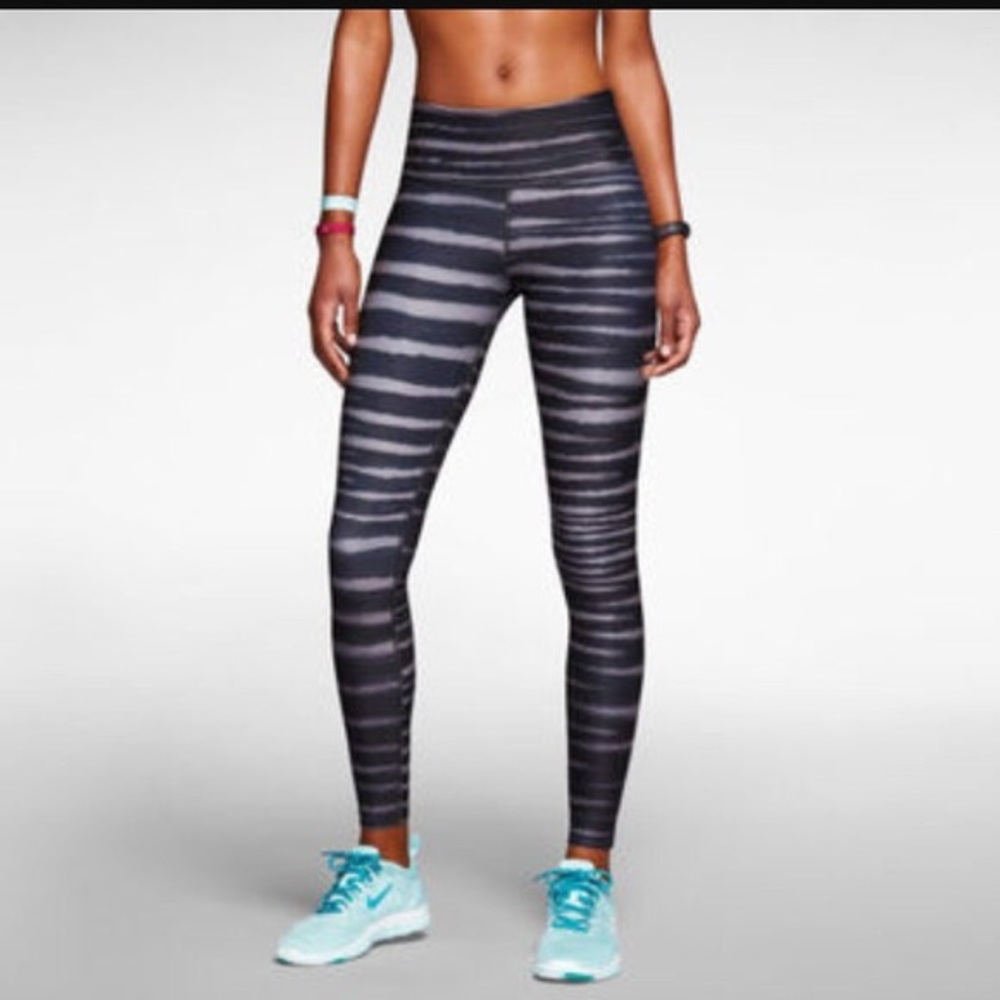 NIKE LEGEND LEGGINGS WOMENS SIZE M
